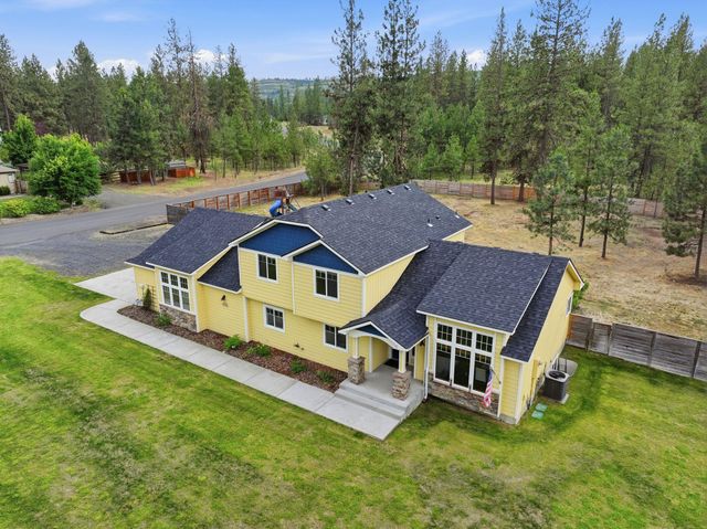6456 N Villier Rd, Nine Mile Falls, WA 99026