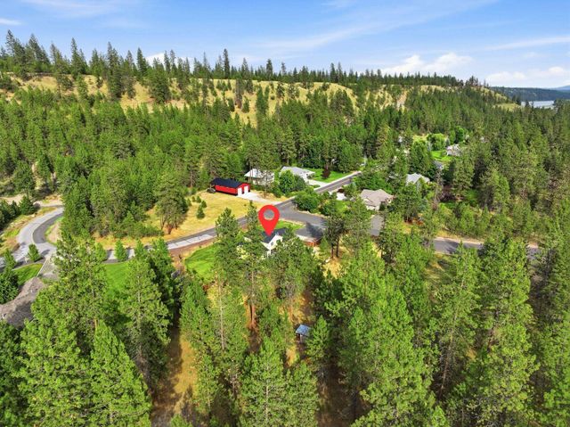 6456 N Villier Rd, Nine Mile Falls, WA 99026