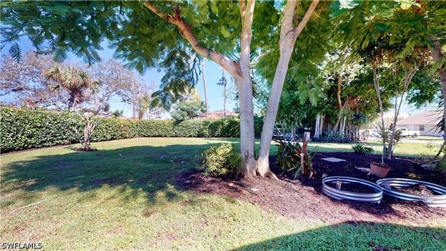 27514 Playa Del Rey LN, Bonita Springs, FL 34135