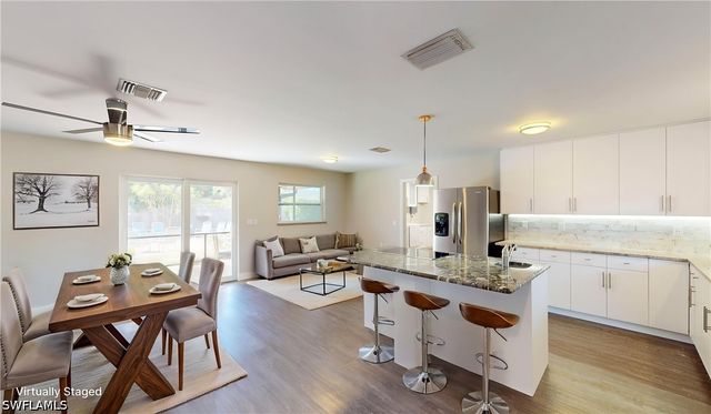 27514 Playa Del Rey LN, Bonita Springs, FL 34135