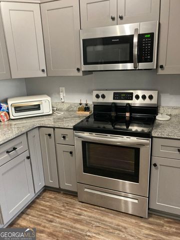 14 Creekview Drive, Forsyth, GA 31029