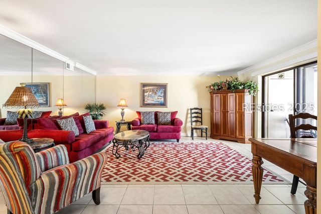 18 Lighthouse Ln Apt 1033, Hilton Head Island, SC 29928