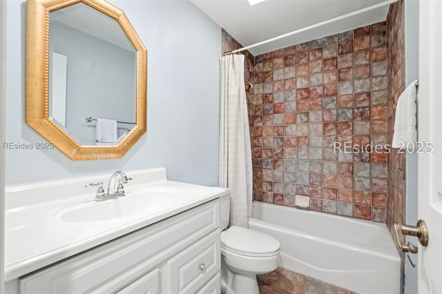 18 Lighthouse Ln Apt 1033, Hilton Head Island, SC 29928