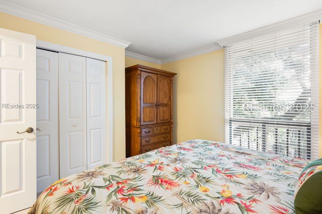 18 Lighthouse Ln Apt 1033, Hilton Head Island, SC 29928