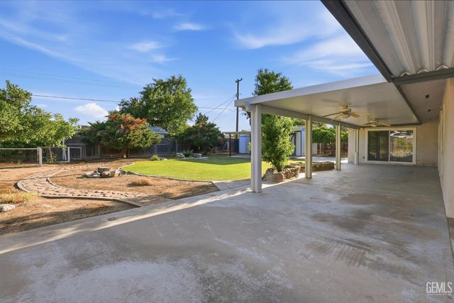 6117 Euclid Avenue, Bakersfield, CA 93308