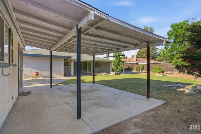 6117 Euclid Avenue, Bakersfield, CA 93308