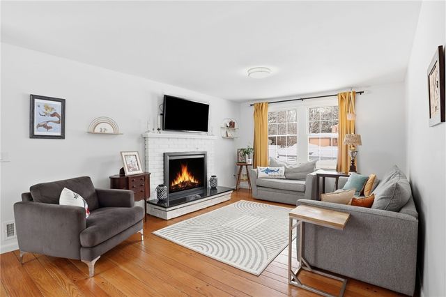 1622 Greensboro Drive, Webster, NY 14580