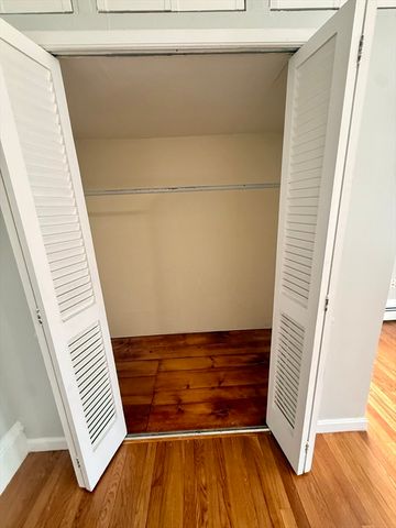 117 Coburn St 1, Lowell, MA 01850