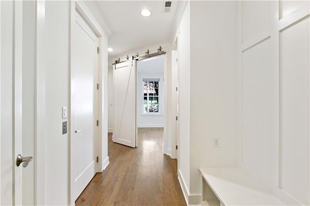 980 Memorial Walk SE, Atlanta, GA 30316