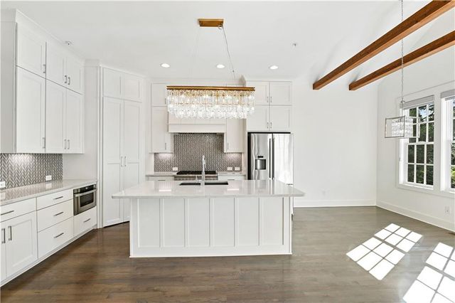 980 Memorial Walk SE, Atlanta, GA 30316