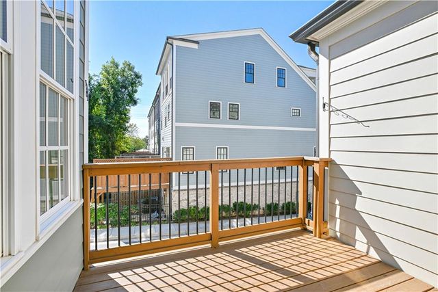 980 Memorial Walk SE, Atlanta, GA 30316