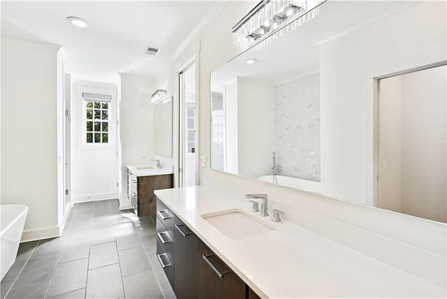 980 Memorial Walk SE, Atlanta, GA 30316