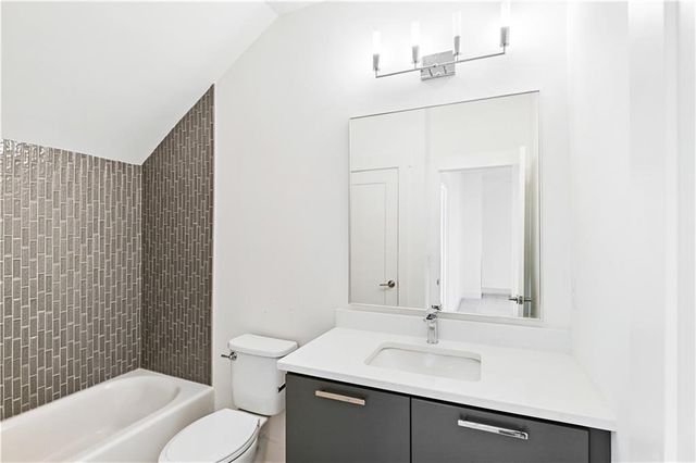 980 Memorial Walk SE, Atlanta, GA 30316