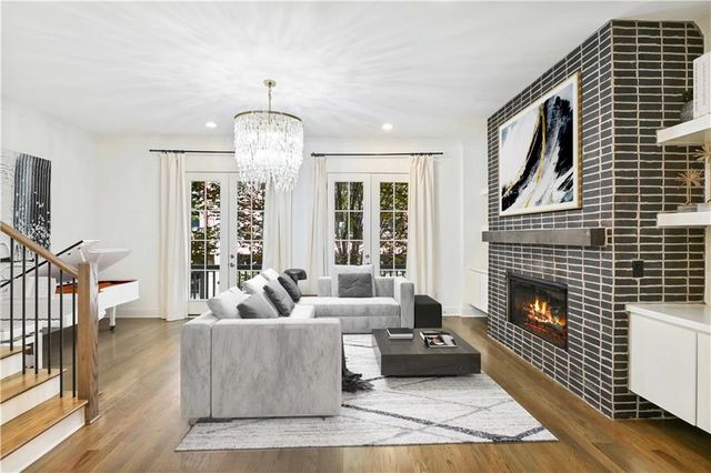 980 Memorial Walk SE, Atlanta, GA 30316