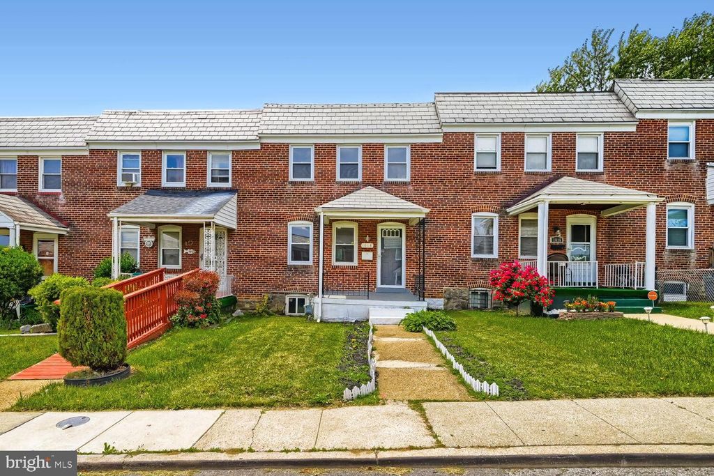 Image 2 of property listing at 1014 LYNDHURST ST, Baltimore, MD 21229
