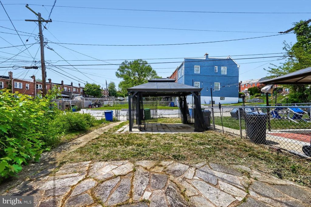 Image 27 of property listing at 1014 LYNDHURST ST, Baltimore, MD 21229