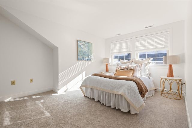 12 Brookside Rd 28, Westford, MA 01886