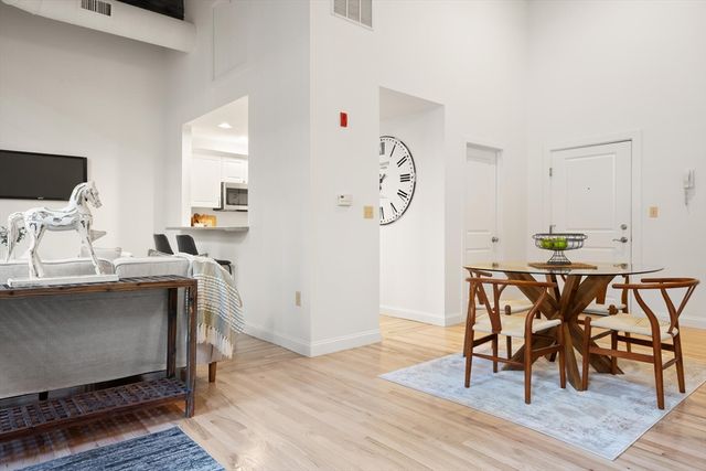 12 Brookside Rd 28, Westford, MA 01886