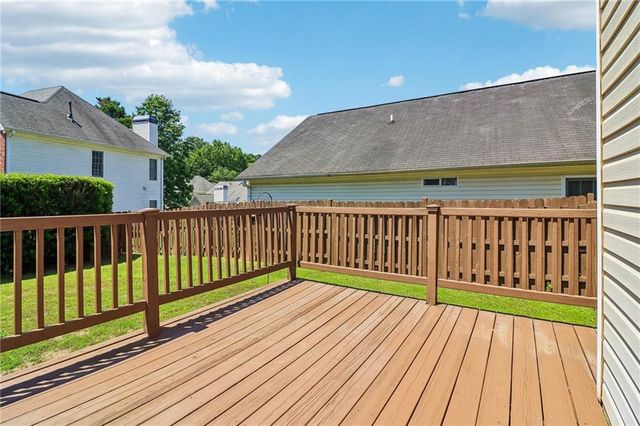 105 Woodbrooke Court, Fayetteville, GA 30214