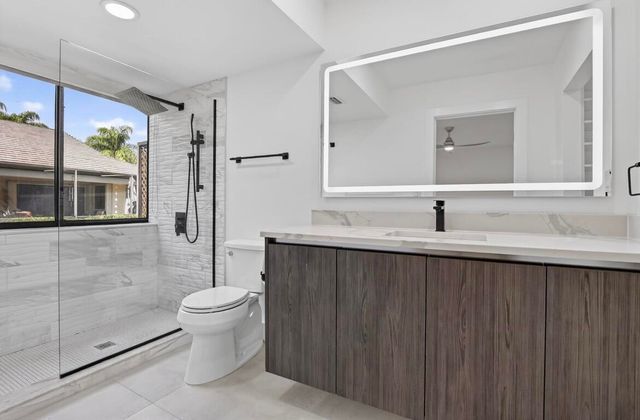 373 SW 94th Terrace, Plantation, FL 33324