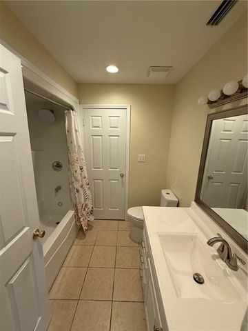 5011 Highcrest Drive, Mobile, AL 36693