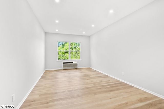 1311 Richmond Rd 311, West Milford Twp., NJ 07480