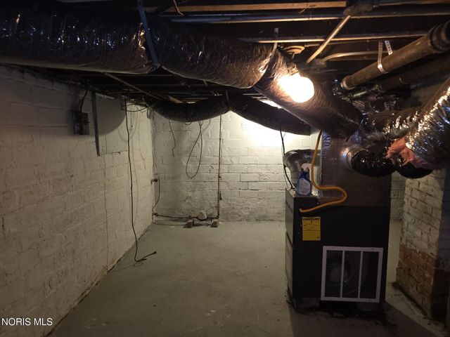 1336 E Broadway Street, Toledo, OH 43605