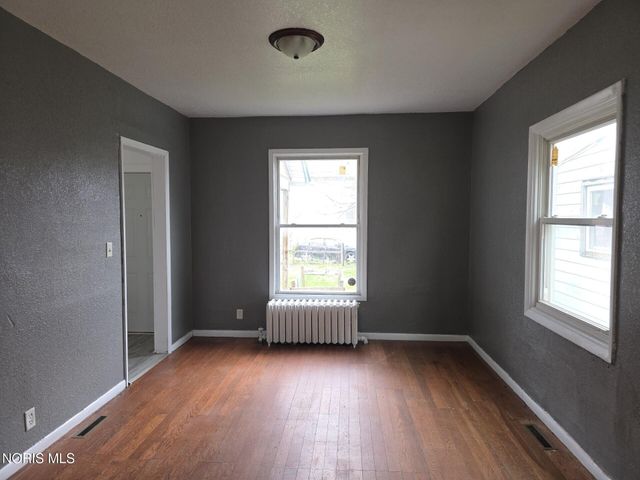 1336 E Broadway Street, Toledo, OH 43605