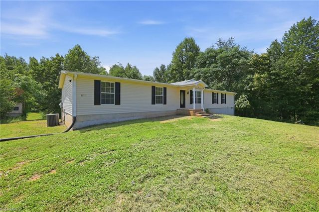 1200 Blue Ridge Lane, Sandy Ridge, NC 27046