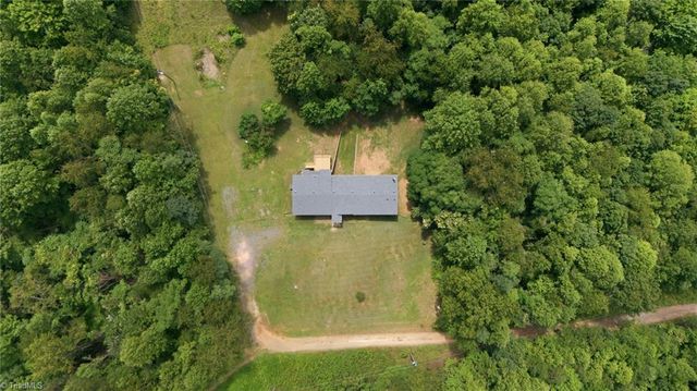 1200 Blue Ridge Lane, Sandy Ridge, NC 27046