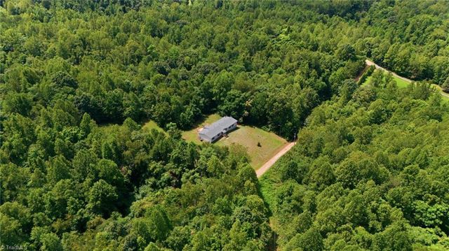 1200 Blue Ridge Lane, Sandy Ridge, NC 27046