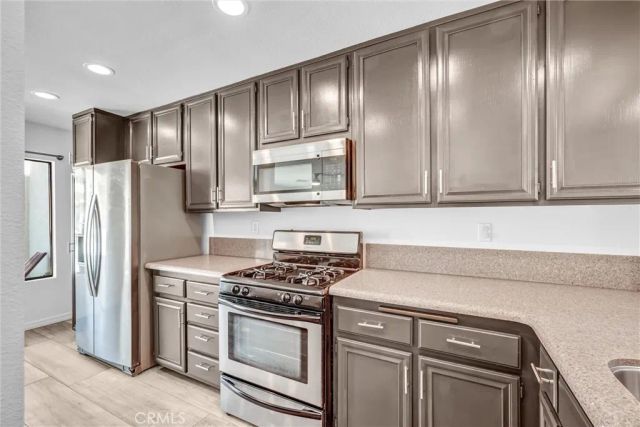 5733 E Stillwater Avenue 2, Orange, CA 92869