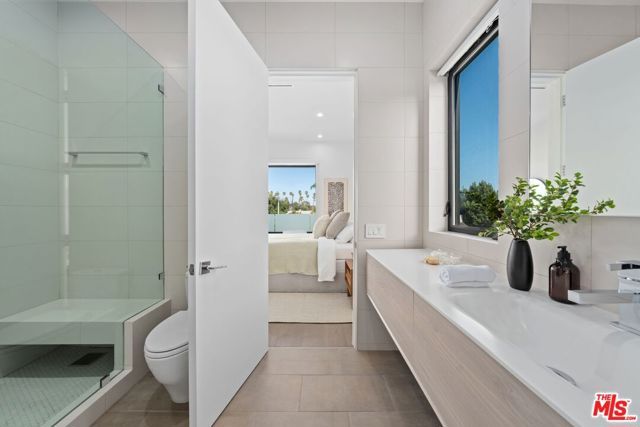 1609 N Stanley Avenue, Los Angeles, CA 90046