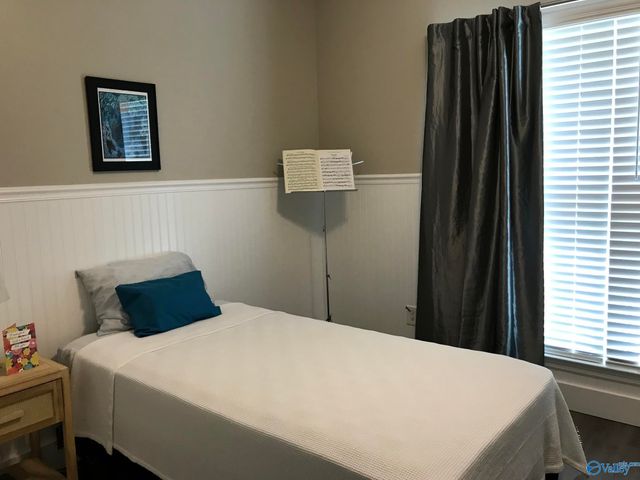 811 Halstead Court SE, Huntsville, AL 35803