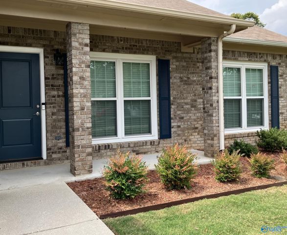 811 Halstead Court SE, Huntsville, AL 35803