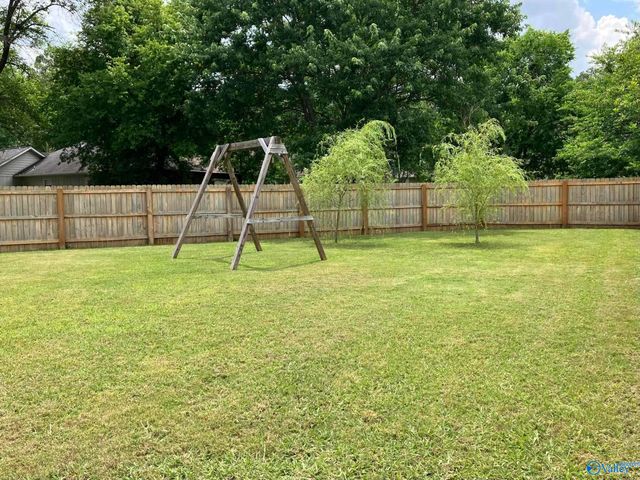 811 Halstead Court SE, Huntsville, AL 35803