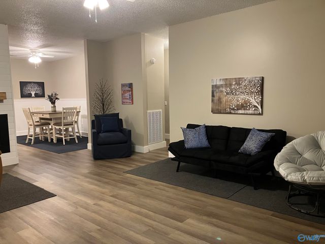 811 Halstead Court SE, Huntsville, AL 35803