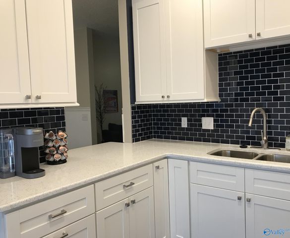 811 Halstead Court SE, Huntsville, AL 35803