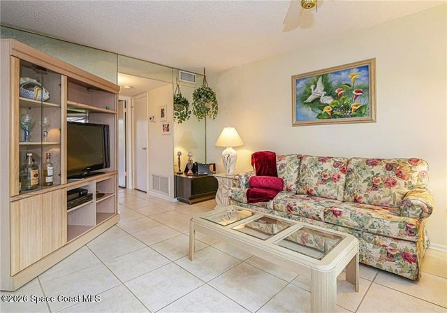 22 Vista Gardens Trail 103, Vero Beach, FL 32962