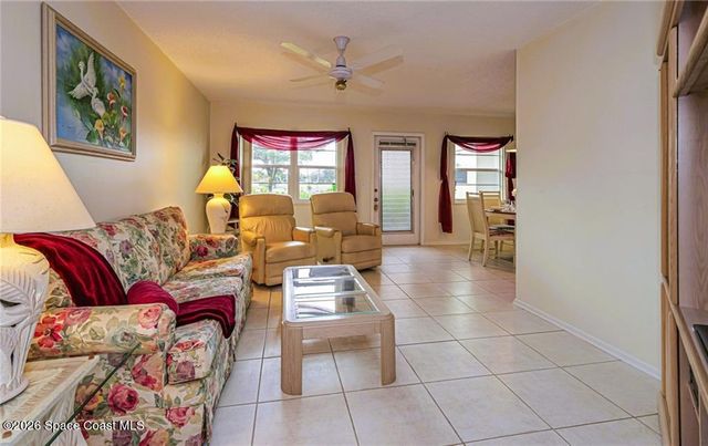 22 Vista Gardens Trail 103, Vero Beach, FL 32962