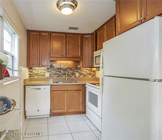 22 Vista Gardens Trail 103, Vero Beach, FL 32962