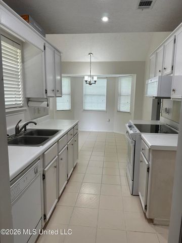 517 E Olympic Drive, Flowood, MS 39232