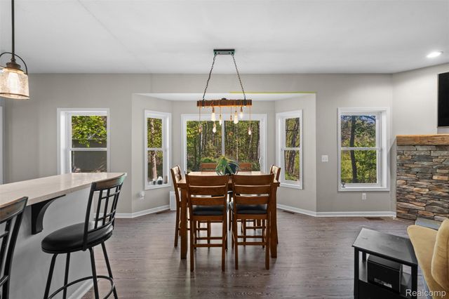 8306 Foster Road, Village Of Clarkston, MI 48346
