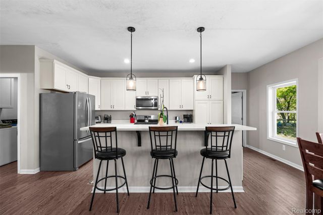 8306 Foster Road, Village Of Clarkston, MI 48346