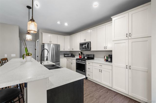 8306 Foster Road, Village Of Clarkston, MI 48346