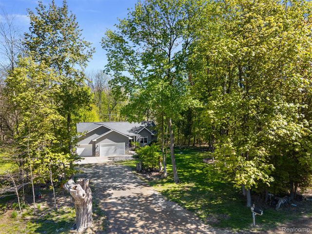 8306 Foster Road, Village Of Clarkston, MI 48346