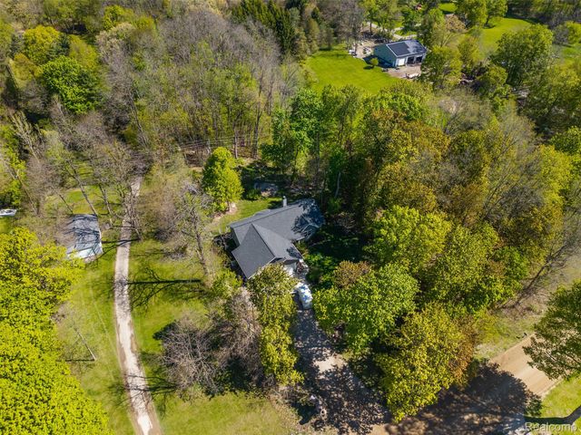 8306 Foster Road, Village Of Clarkston, MI 48346