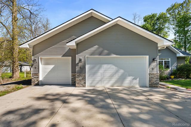 8306 Foster Road, Village Of Clarkston, MI 48346