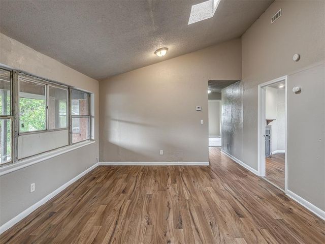 5900 S Blackwelder Avenue, Oklahoma City, OK 73119