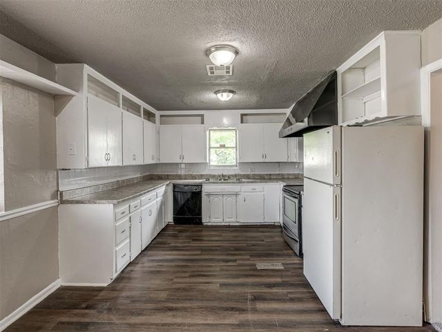 5900 S Blackwelder Avenue, Oklahoma City, OK 73119